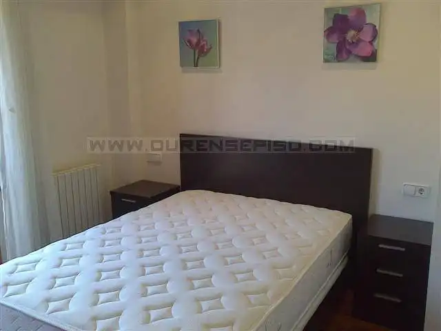 Bedroom of Flat for rent in Ourense Capital   with Heating, Furnished and Oven