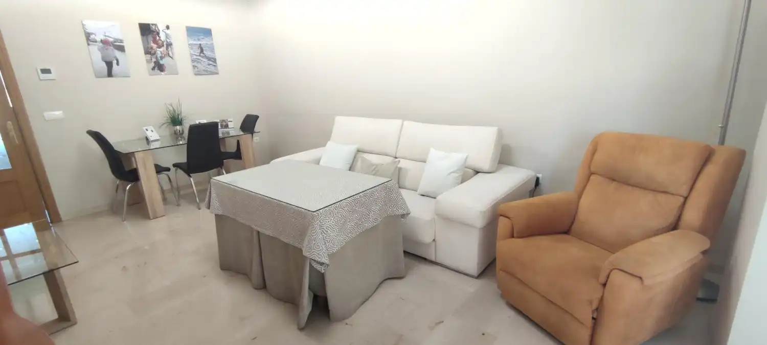 Living room of Flat for rent in Las Gabias  with Air Conditioner, Storage room and Furnished