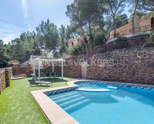 Swimming pool of House or chalet for sale in Gilet  with Air Conditioner, Terrace and Swimming Pool