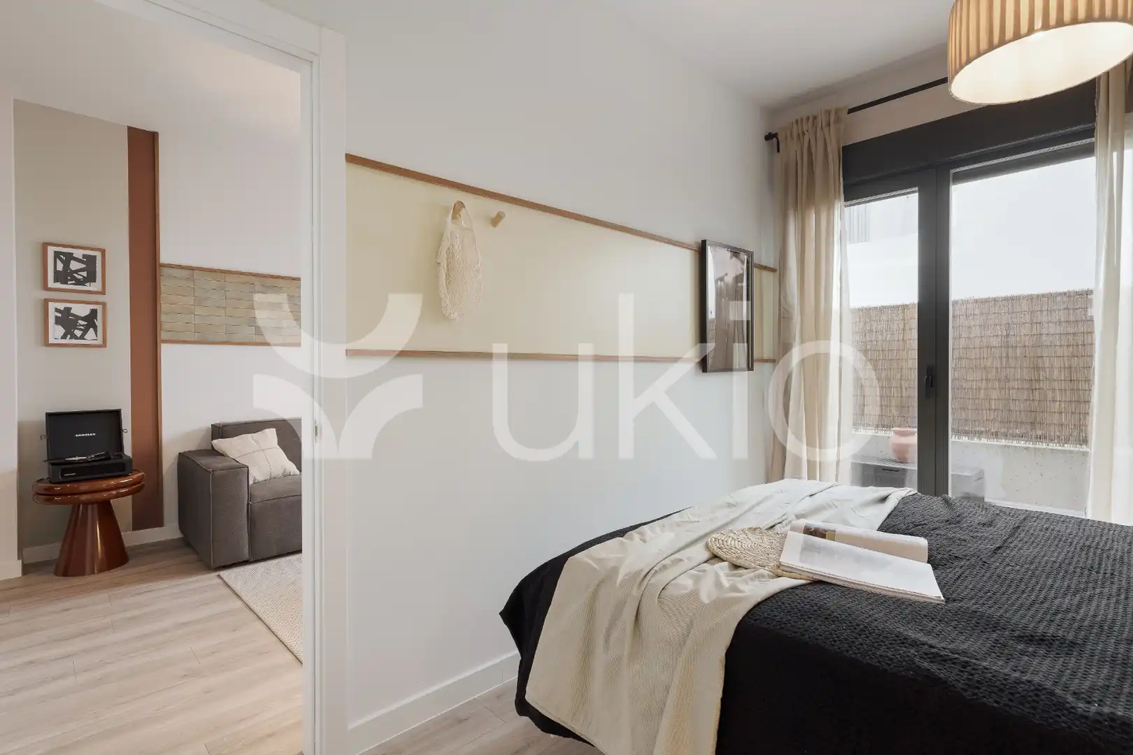 Schlafzimmer von Wohnungen zur Miete in Madrid mit Heizung, Terrasse und Möbliert