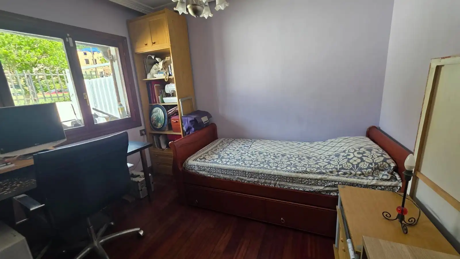 Habitación de Casa o chalet en venta en Castro-Urdiales con Calefacción y Jardín privado