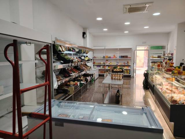 Local comercial en Venta en Casco Antiguo
