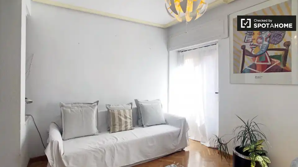 Flat with terrace to rent in Moncloa - Aravaca, imagen 3