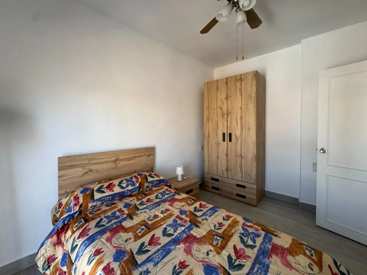 Habitación de Piso de alquiler en Alicante / Alacant con Amueblado y Balcón