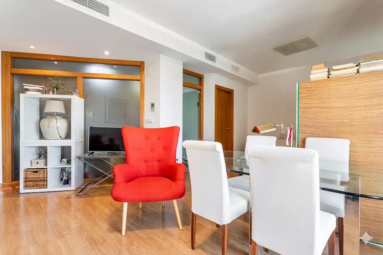 Sala de estar de Estudio en venta en Valencia con Aire acondicionado, Calefacción y Amueblado