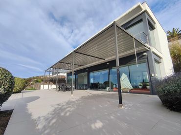 Villa avec balcon à vendre à Canyelles