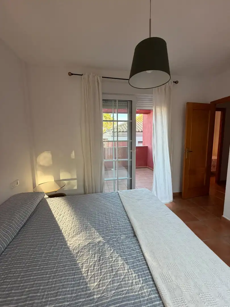 Habitación de Casa adosada en venta en Islantilla con Jardín privado, Terraza y Trastero