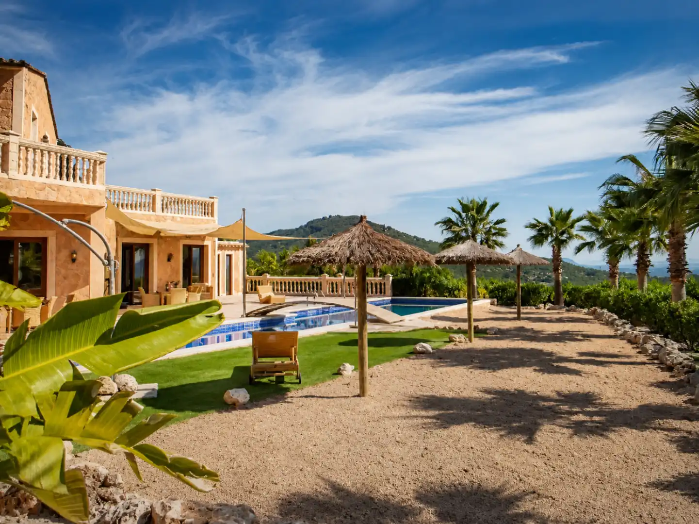 Garden of Houses for rent in Alaró  with Air Conditioner, Heating and Storage room