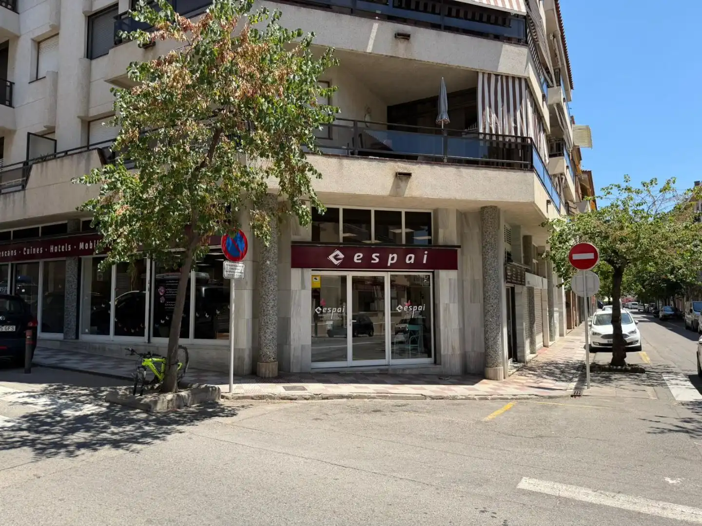 Business premises to rent in Carrer Arquitecte Gaudí 38