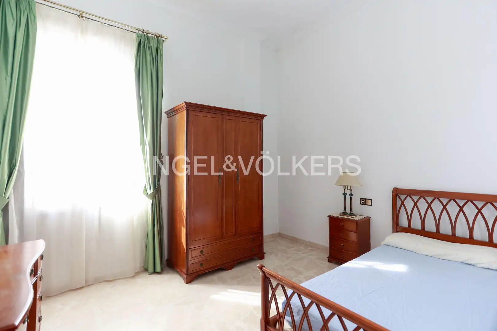 Habitación de Casa o chalet en venta en Los Palacios y Villafranca con Aire acondicionado, Calefacción y Jardín privado