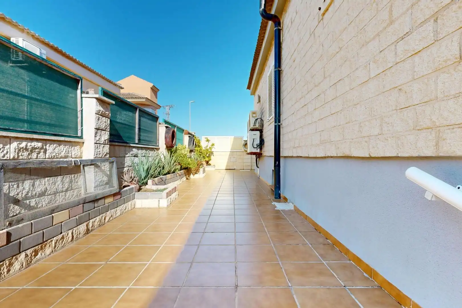 Detached house with garden for sale in Calle JACINTO BENAVENTE, imagen 94
