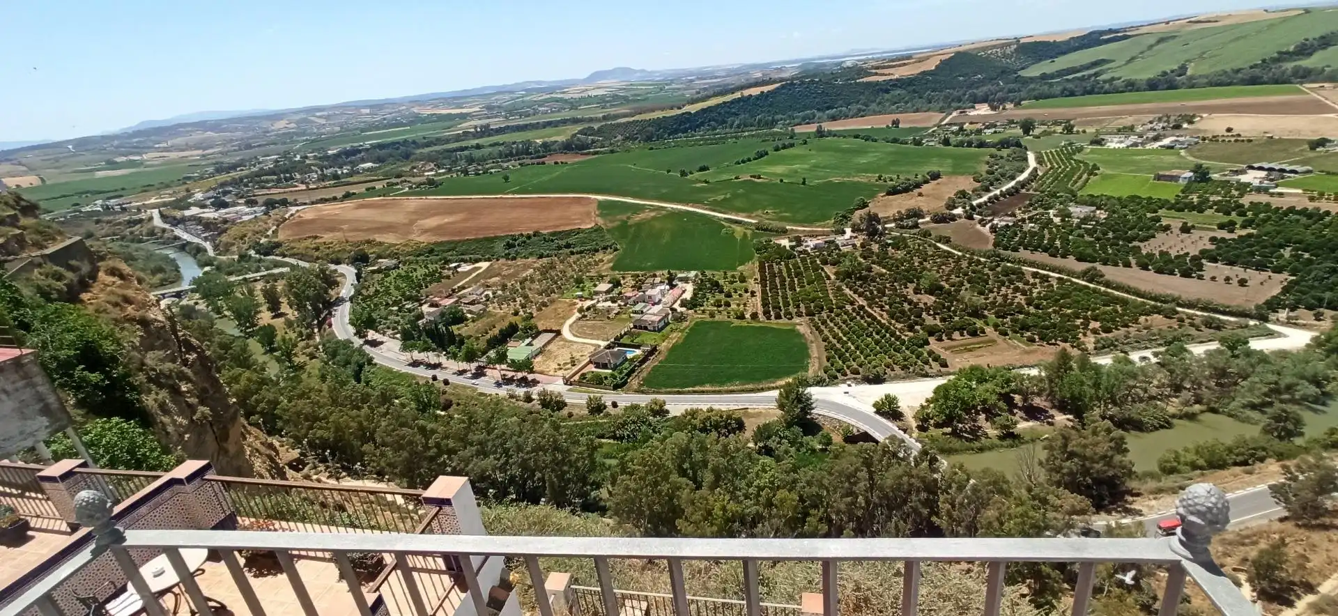 Vista exterior de Edificio en venta en Arcos de la Frontera