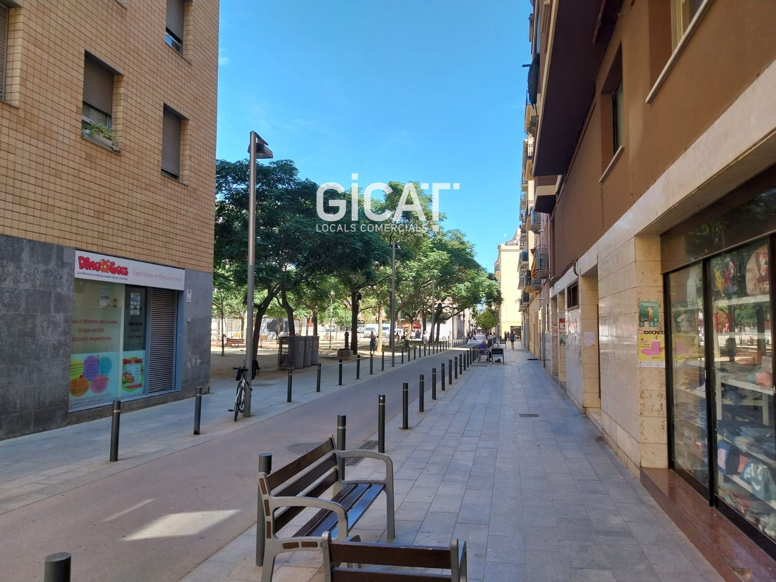 Premises for sale in DE MARIÀ AGUILÓ, El Poblenou
