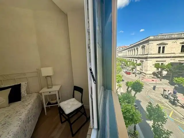 Terrasse von Wohnung zum Verkauf in Burgos mit Heizung, Parkett und Möbliert