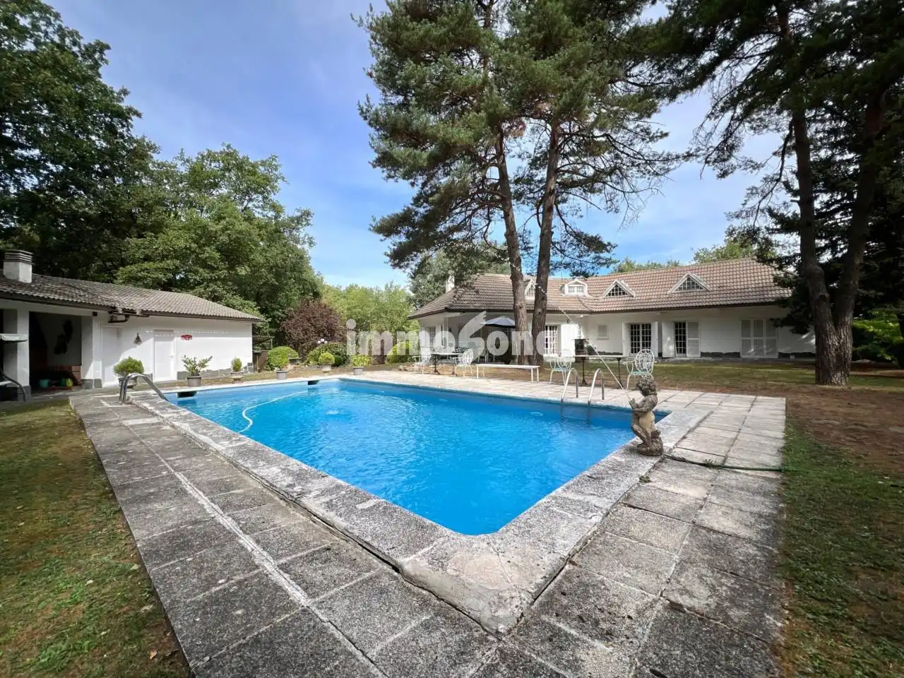 Piscina de Casa o chalet en venta en Muntanyola con Aire acondicionado, Calefacción y Jardín privado