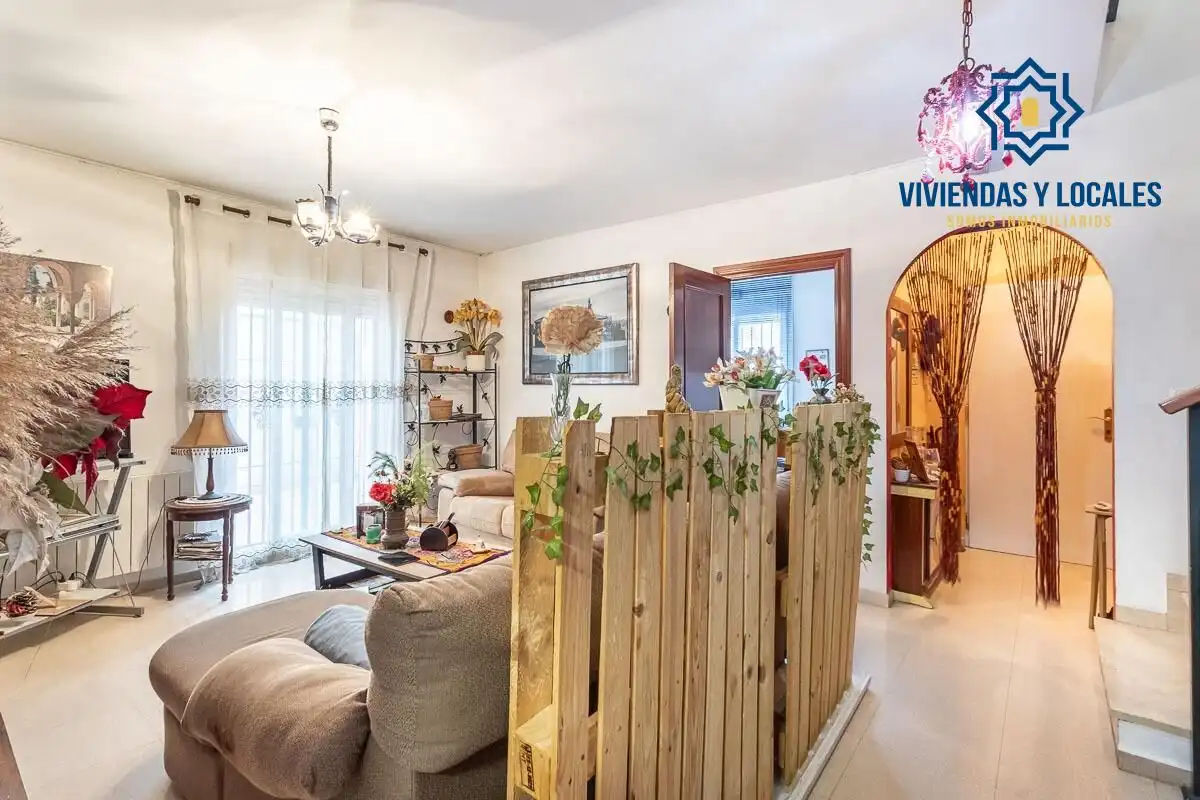 Casa aparellada amb terrassa en venda a Camino Camino Cementerio, imagen 7