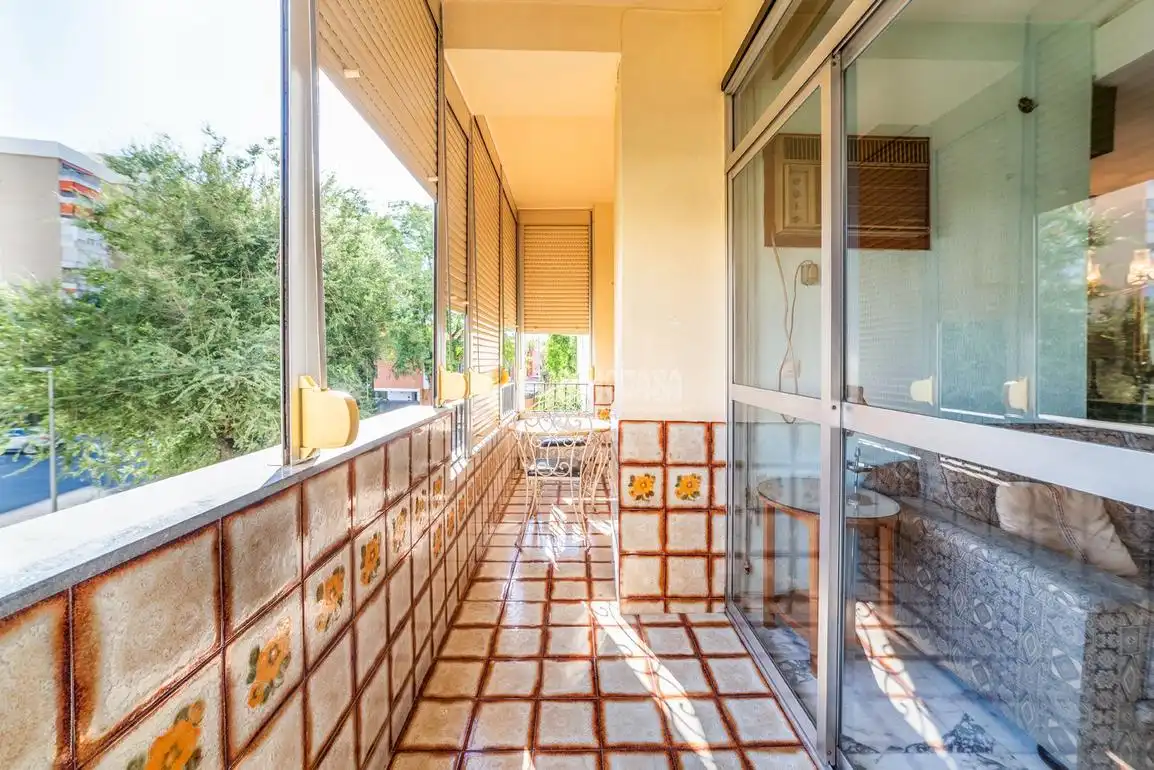 Terraza de Piso en venta en Sevilla con Calefacción y Terraza