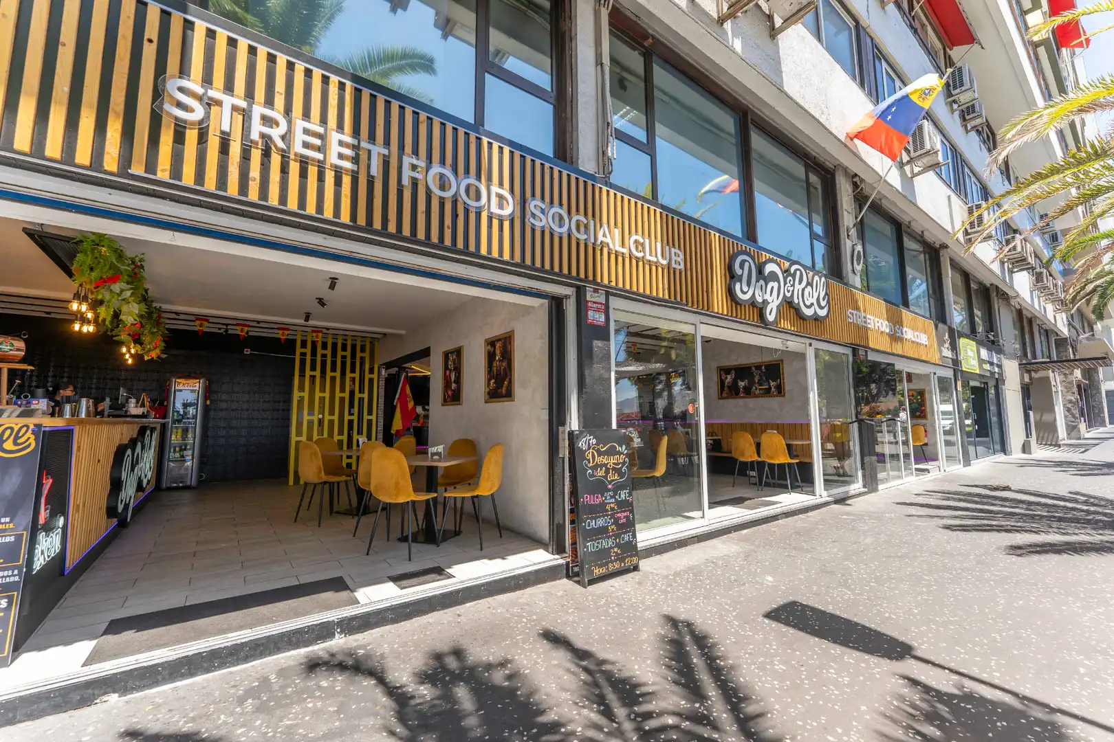 Vista exterior de Local en traspaso en Santa Cruz de Tenerife con Terraza y Amueblado