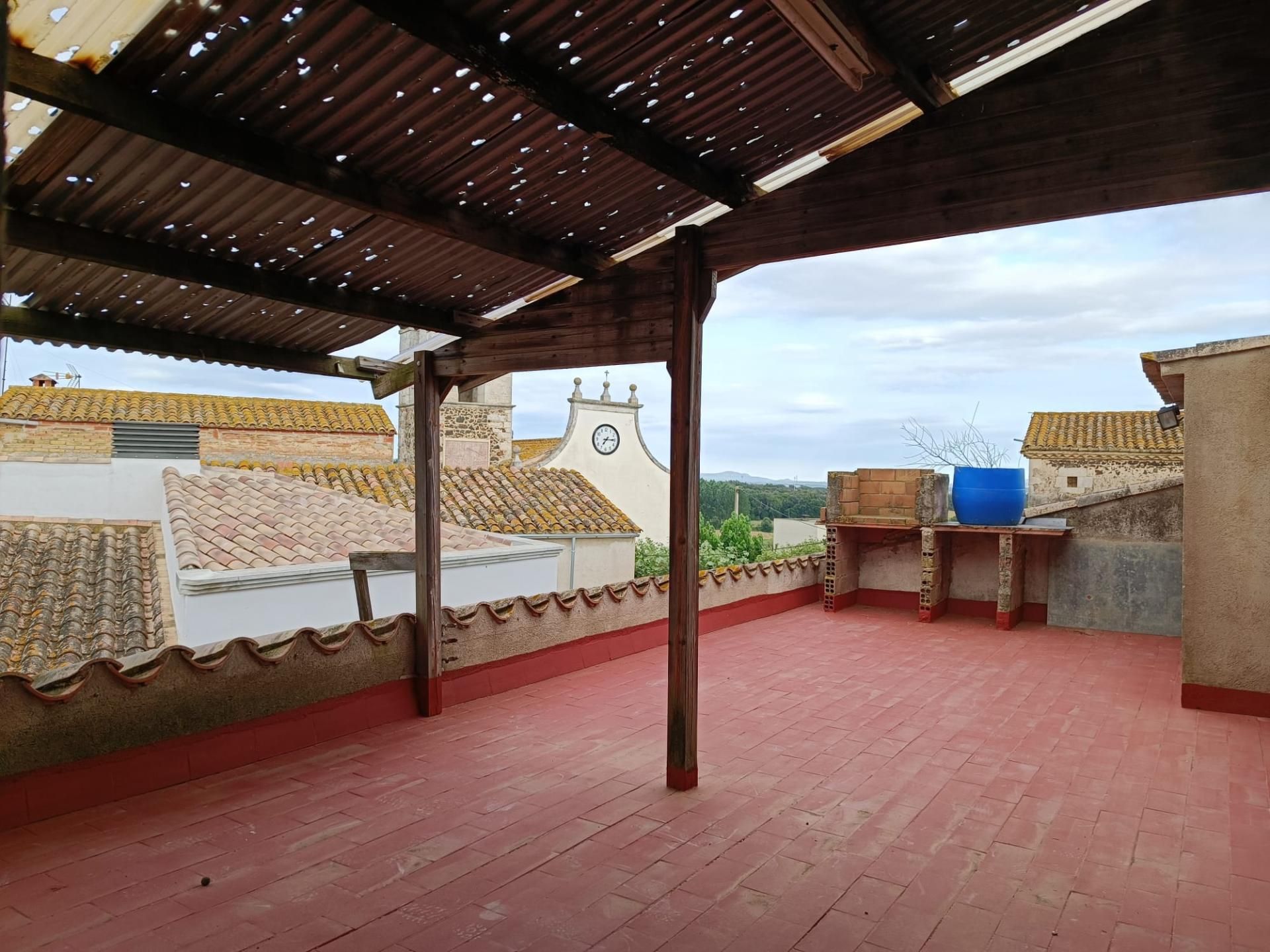 Single-family semi-detached for sale in Vilobí d'Onyar