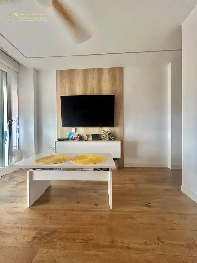 Flat with lift for sale in AVENIDA DE LA ARMADA ESPAÑOLA, imagen 4