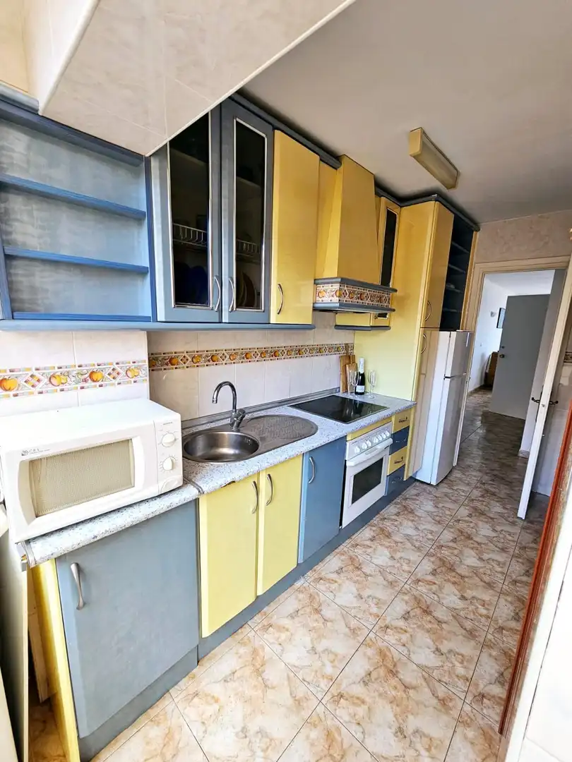 Cuina de Apartament en venda en Fuengirola amb Terrassa