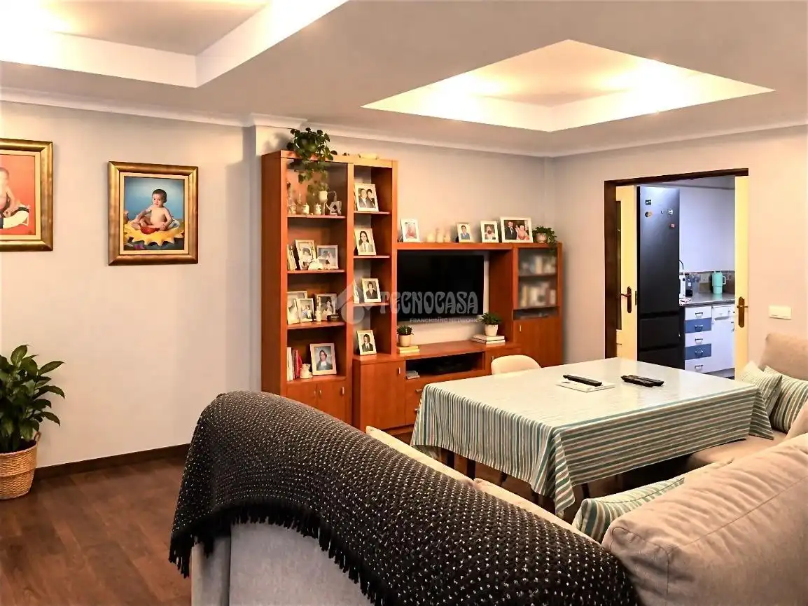 Semi-detached house with garden for sale in Centro - Doña Mercedes