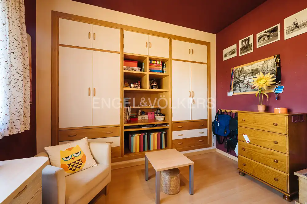 Habitación de Casa o chalet en venta en Bormujos con Aire acondicionado, Calefacción y Jardín privado