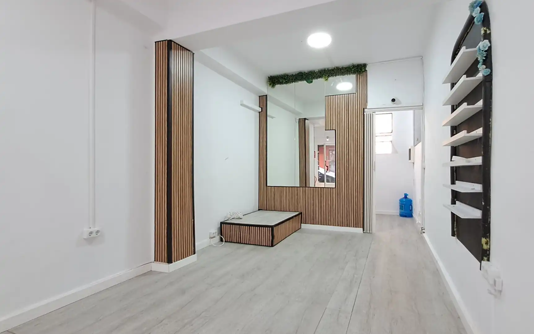 Local comercial en alquiler en Carrer de Francesc Bastos 3, imagen 3