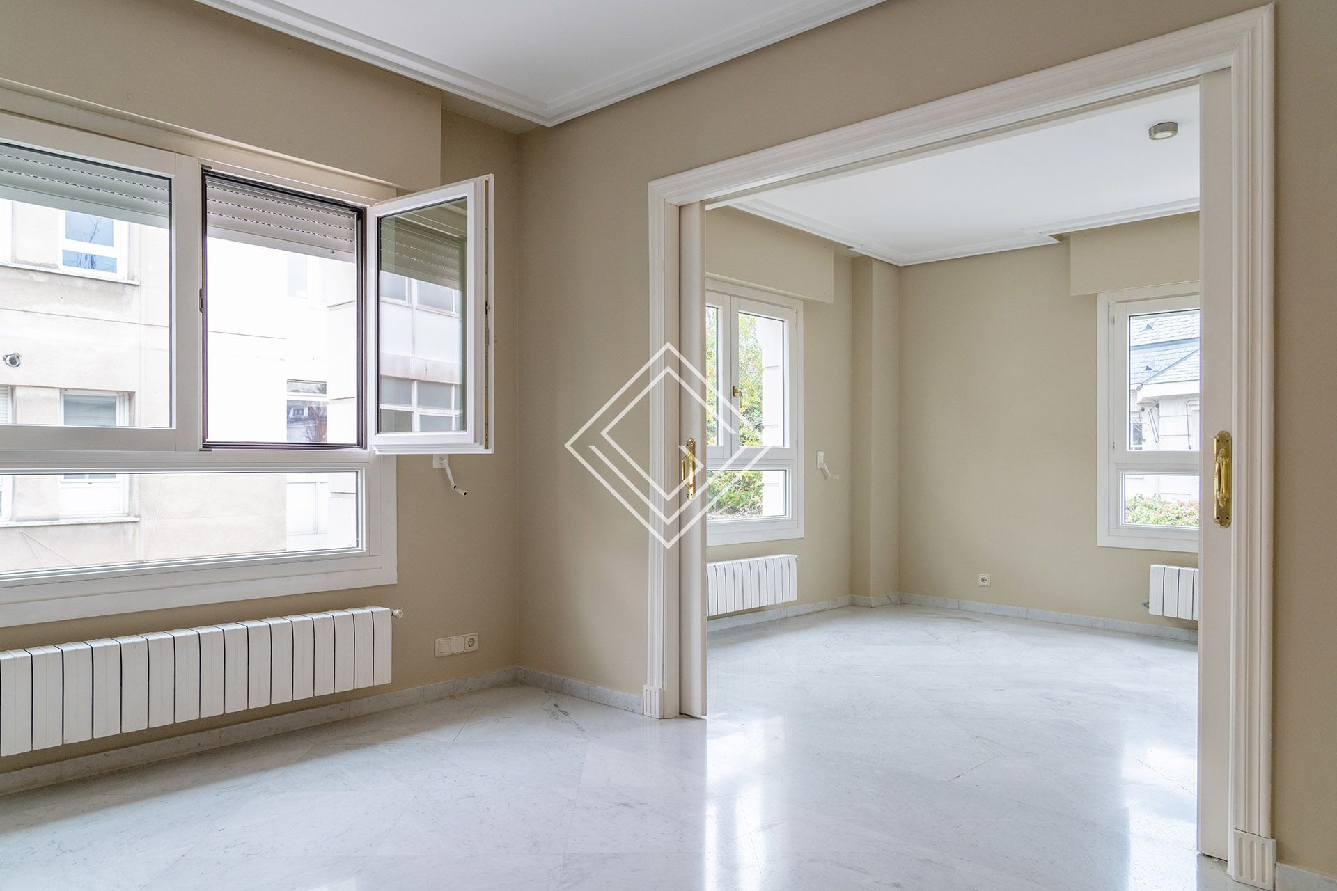 Flat to rent in  Madrid Capital  with Air Conditioner, Heating and Community pool