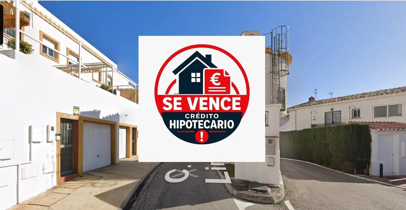 Casa con jardín en venta en Río Real - Los Monteros