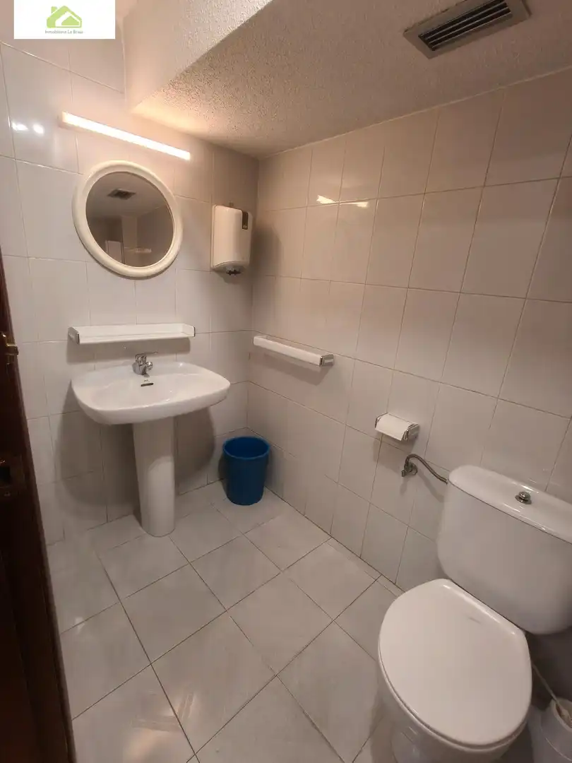 Bathroom of Office for rent in Candelaria - Peña de Francia