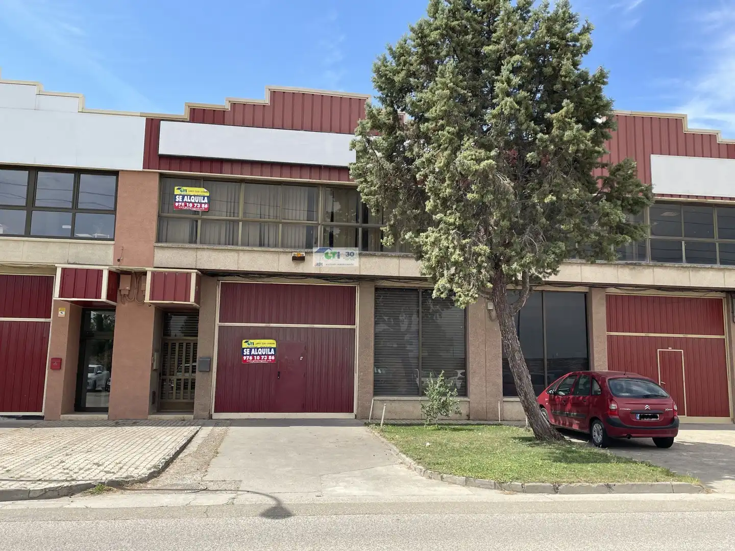 Nau industrial de lloguer a C/ F, GRUPO QUEJIDO