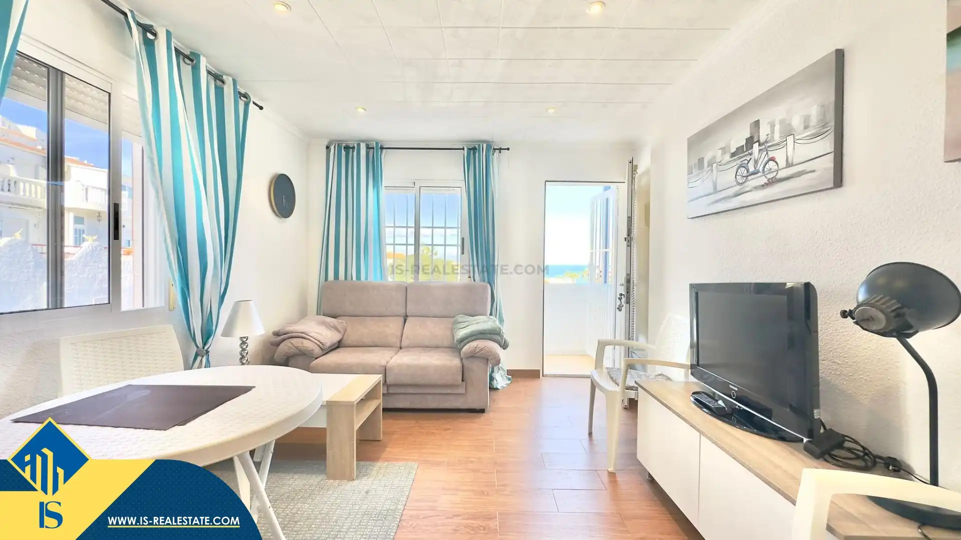 Sala d'estar de Dúplex en venda en Torrevieja amb Terrassa i Moblat