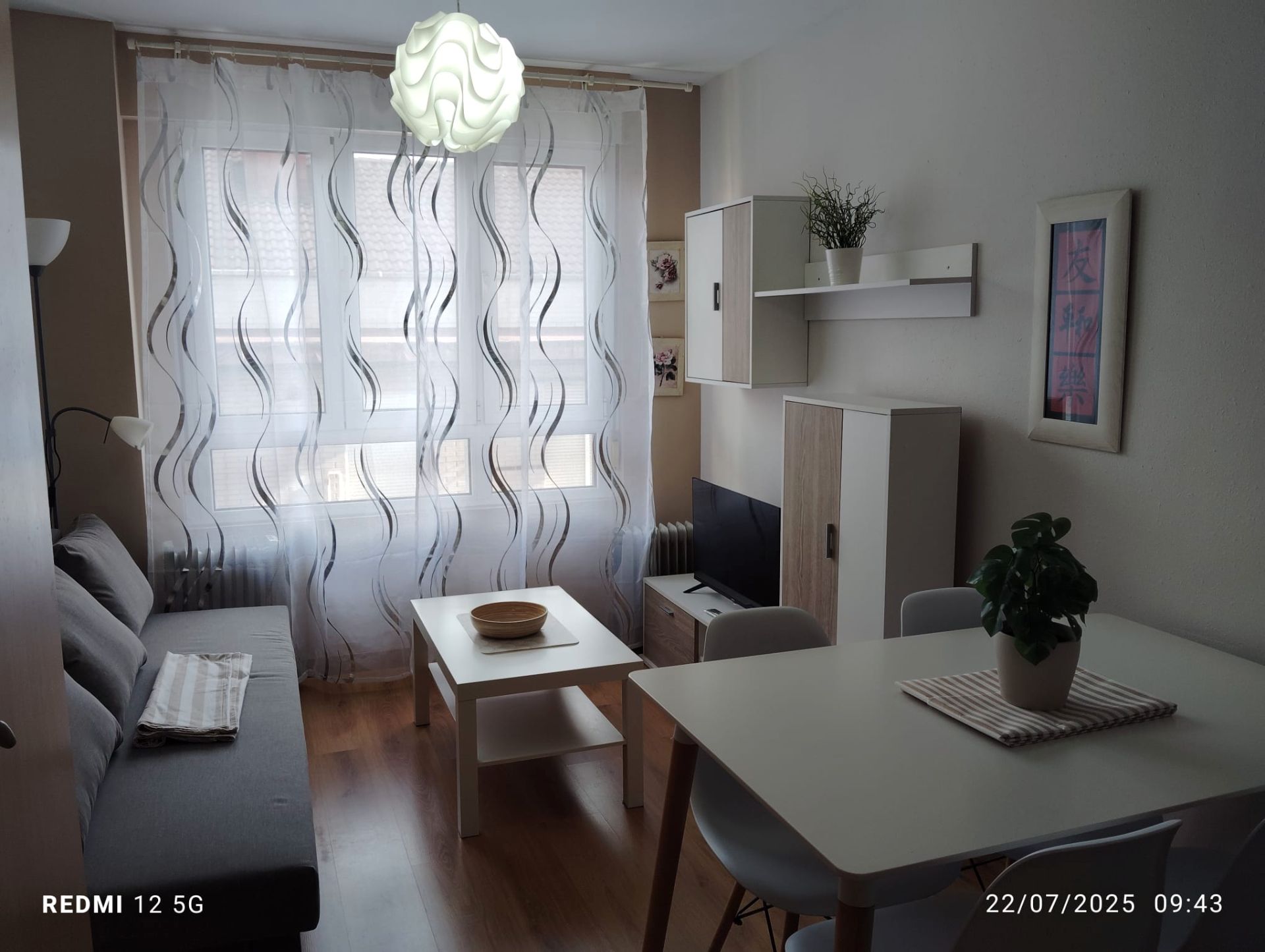Sala d'estar de Apartament de lloguer en Gijón  amb Calefacció, Moblat i Forn