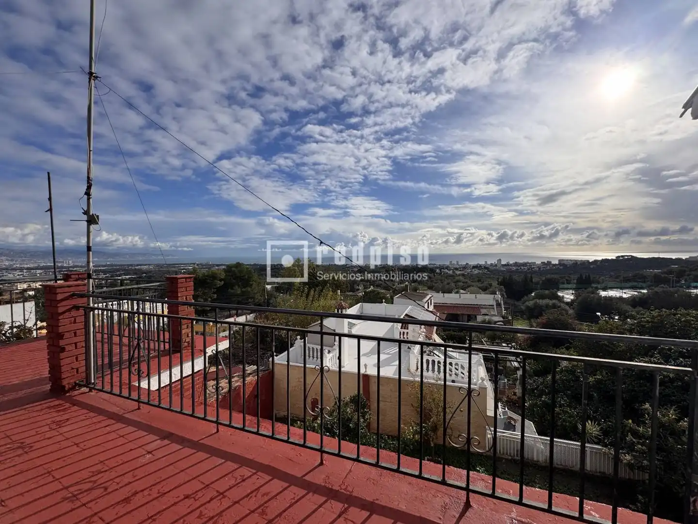 Vista exterior de Casa o chalet en venta en Málaga con Terraza
