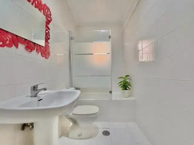 Badezimmer von Haus oder Chalet zum Verkauf in San Pedro del Pinatar mit Privatgarten, Terrasse und Abstellraum