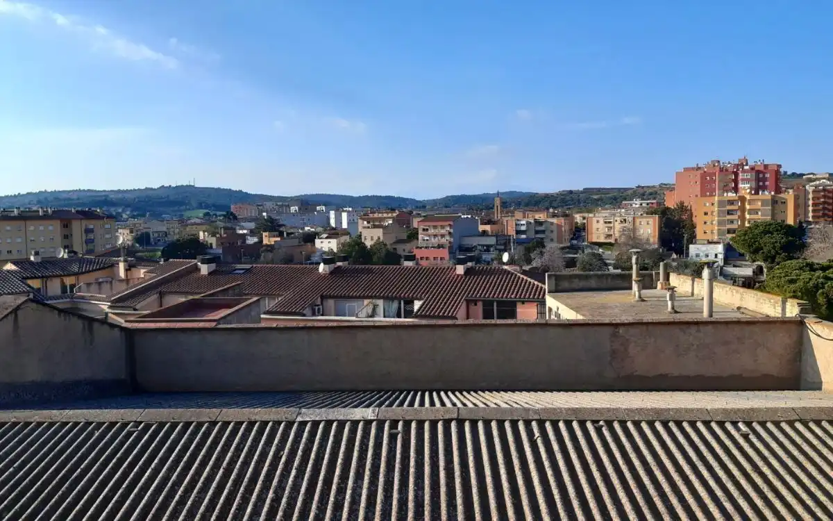 Vista exterior de Residencial en venta en Figueres