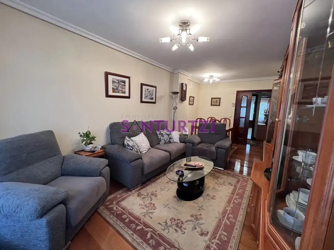 Living room of Flat for sale in Santurtzi   with Heating and Balcony