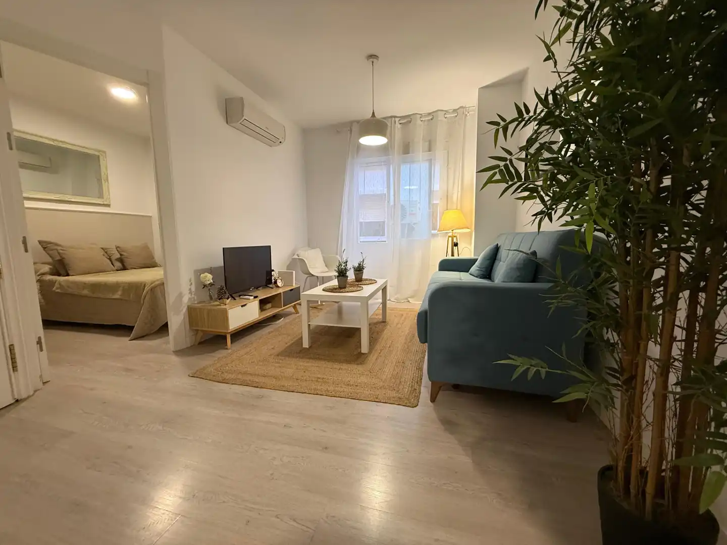 Wohnzimmer von Wohnung zur Miete in Granada mit Klimaanlage, Heizung und Terrasse