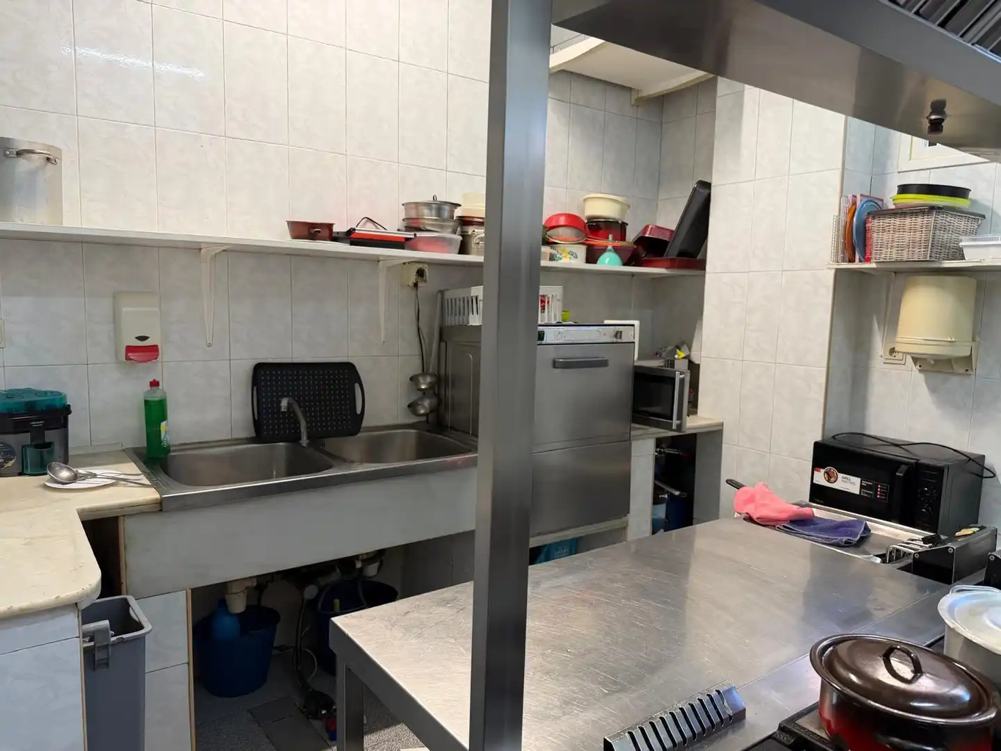 Cuina de Local en venda en Oviedo 