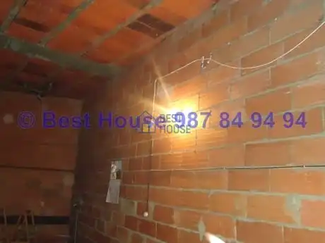 Piso en venta en León Capital  con Calefacción, Parquet y Trastero