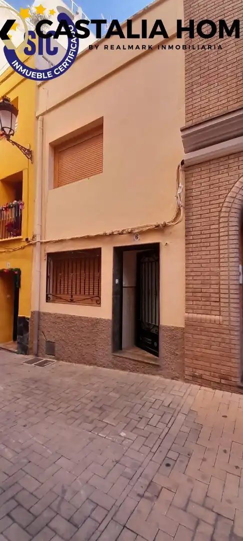 Vista exterior de Casa adosada en venta en L'Alcora con Terraza