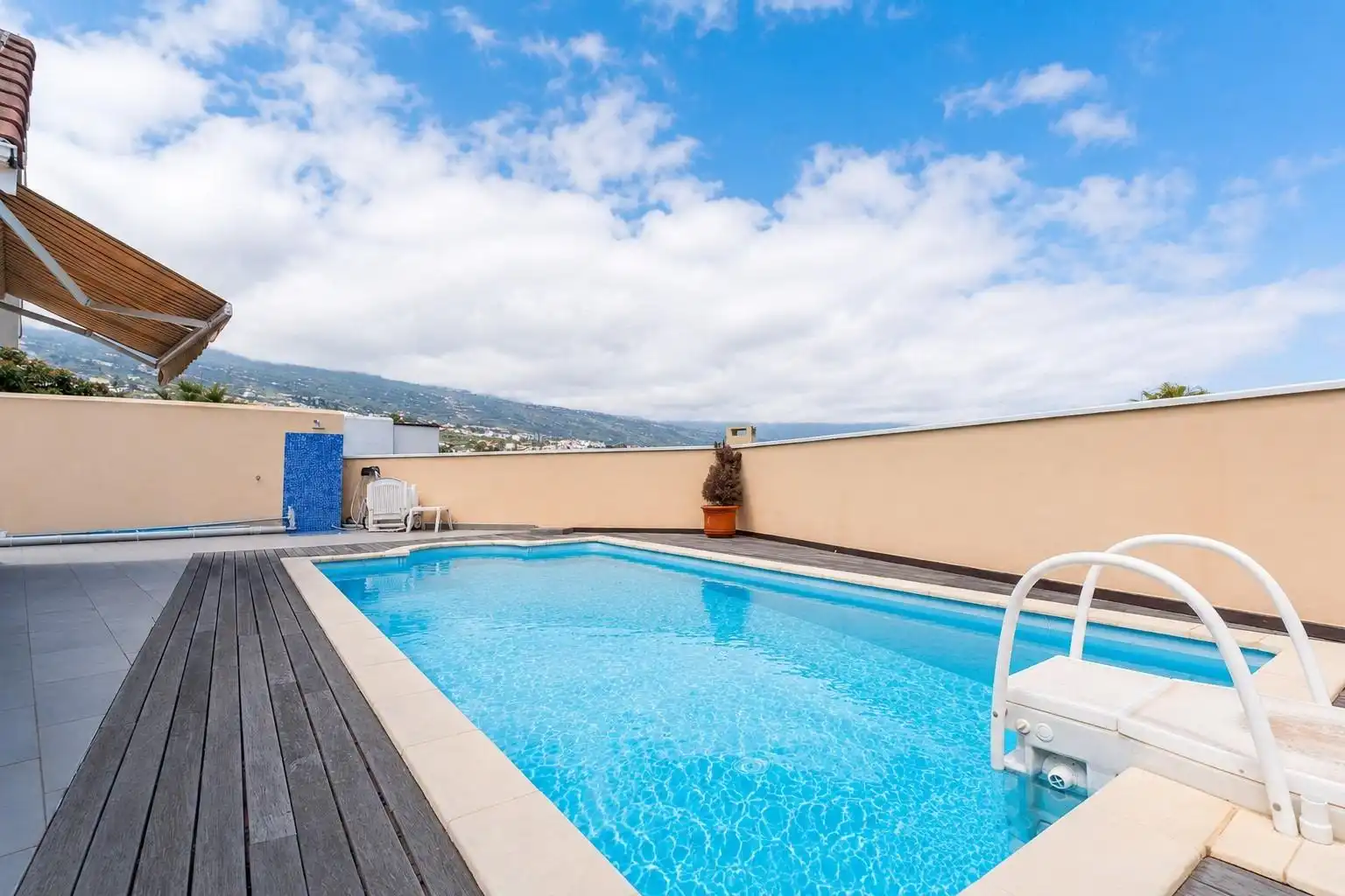 Detached house with pool for sale in Las Cuevas - Los Gómez, imagen 3