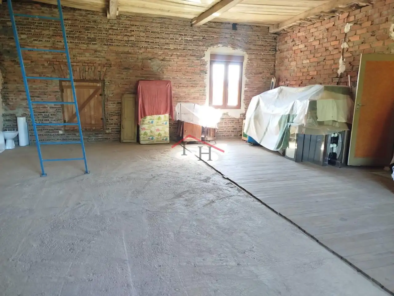 Casa o xalet en venda en Onzonilla amb Jardí privat i Traster