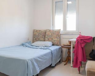 Bedroom of Flat to share in  Madrid Capital  with Air Conditioner and Terrace