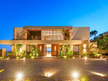 Chalet con piscina en venta en La Quinta