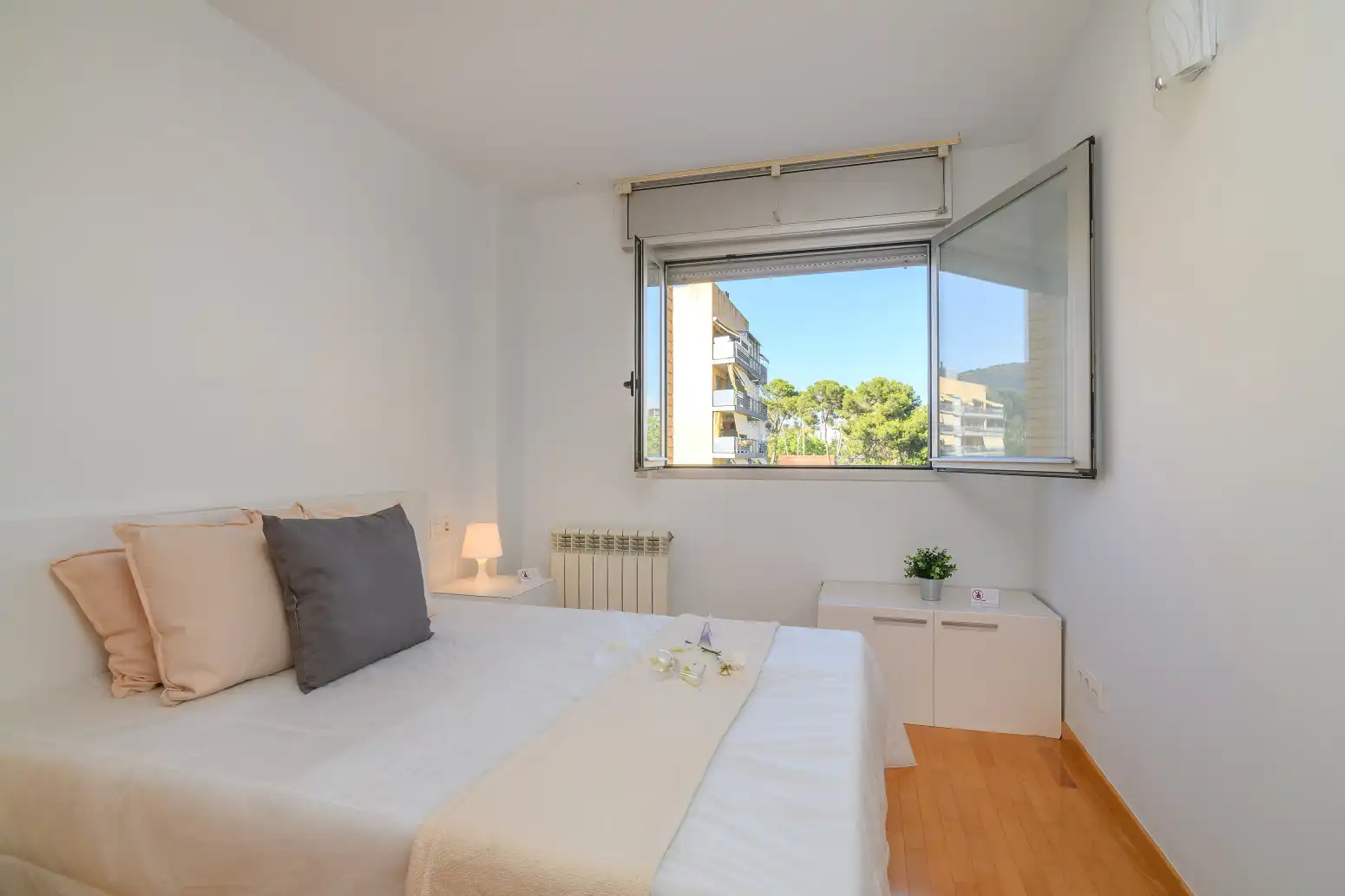 Habitación de Piso en venta en Viladecans con Calefacción, Jardín privado y Parquet