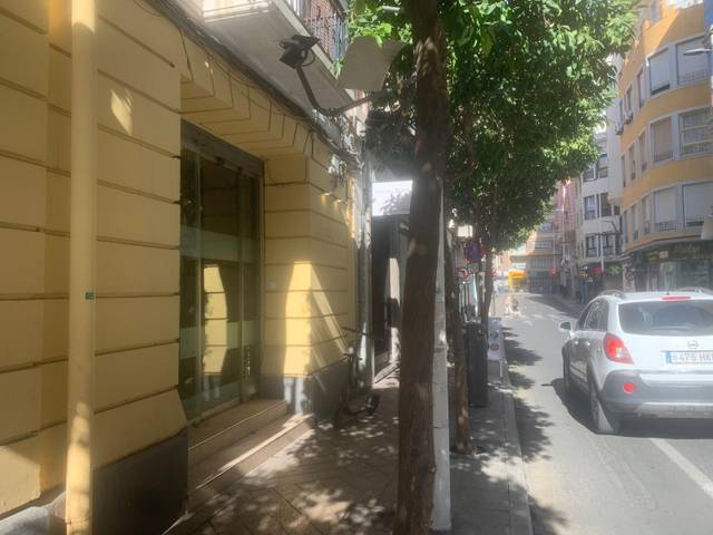 Local comercial en Venta en Calle ALEJANDRO SEIQUER, 16 en San Lorenzo