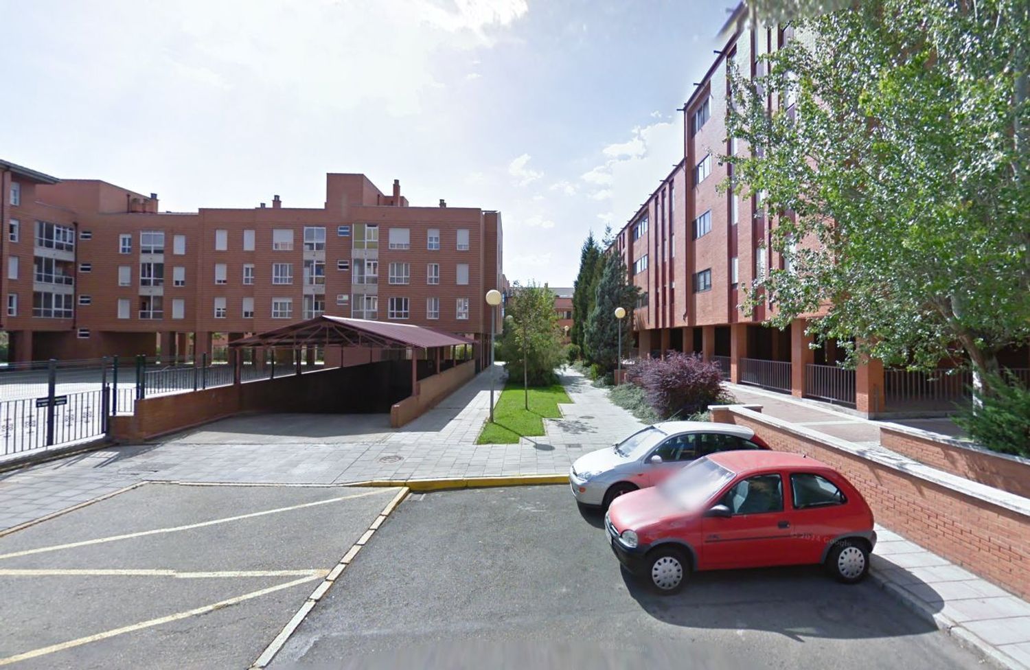 Vista exterior de Pis en venda en León Capital 