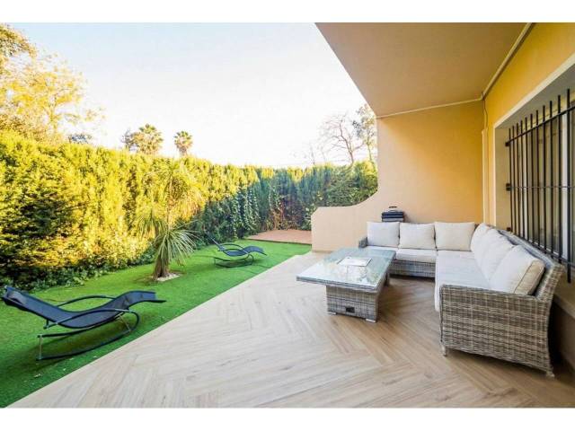 Casa-chalet en Venta en Calle Hortensia en Los Pinos - Politur